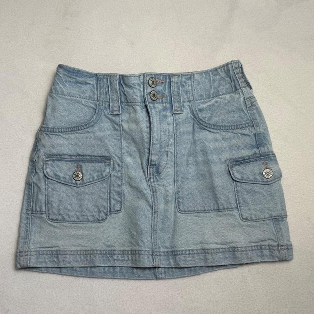 American Eagle Low Rise A-Line Mini Skirt Light Wash Denim Cargo Utility Size 0